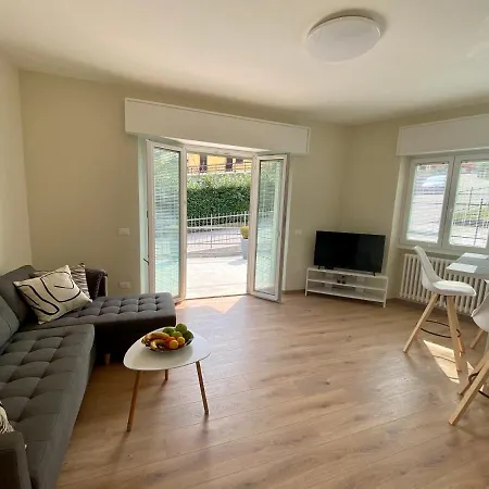 Golfo Borromeo 4 Appartement *