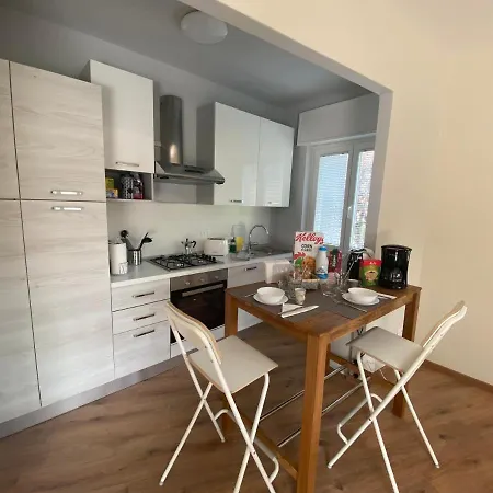 Apartmán Golfo Borromeo 4 *